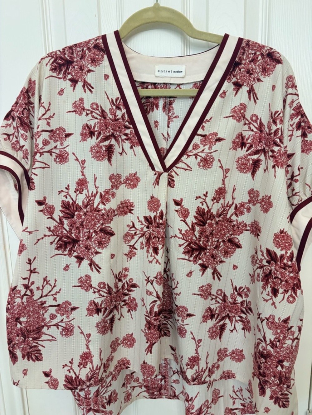entro Cream V-Neck Short Sleeve Top with Burgundy Floral Print